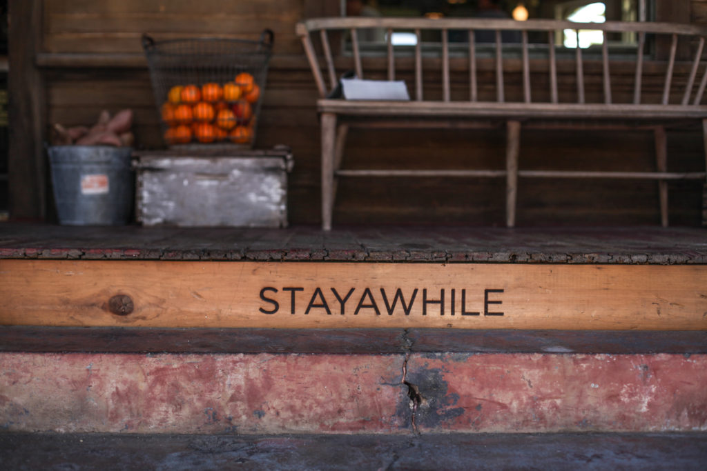 Queenstown Public House Exterior 102 Queenstown Public House